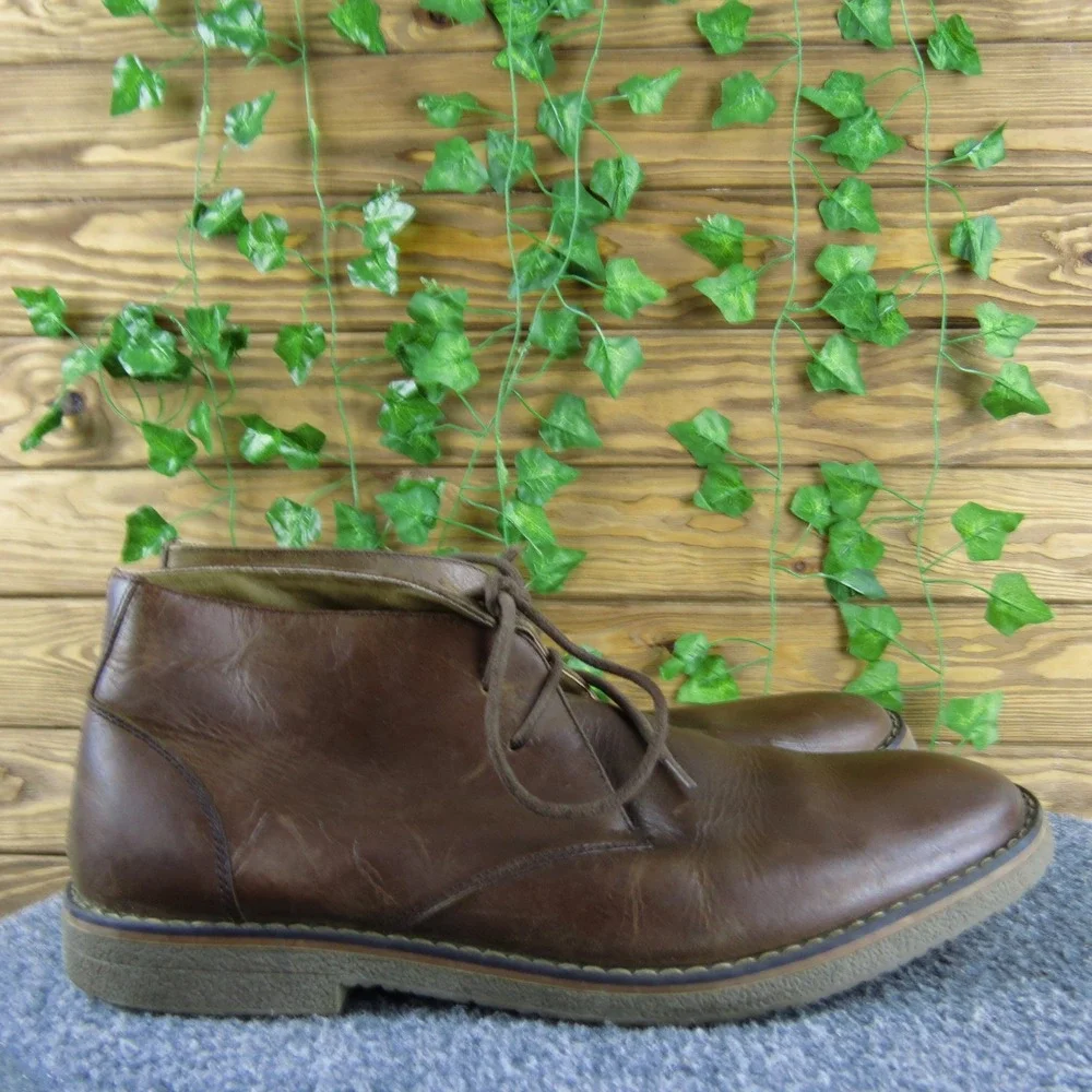 St. John's Bay Men's 11 Brown Leather Chukka Desert Ankle‎ Boots Lace-Up